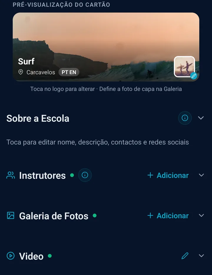 O ecrã do perfil da escola: pré-visualização do cartão com o nome e a praia, e depois Sobre a Escola, Instrutores, Galeria de Fotos e Vídeo.