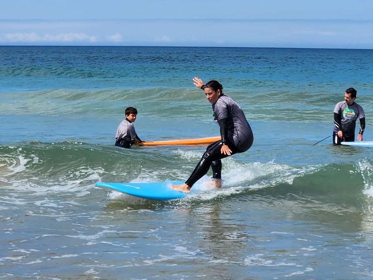 Rompeolas Surf School Caparica